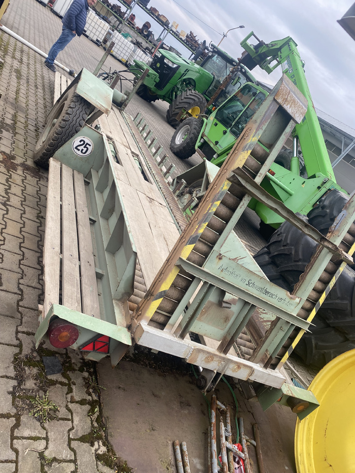 FORTSCHRITT HTS 30.04/1 Przyczepa do skrzyniopalet samowyladowcza - Landbrugsvogn: billede 4 FORTSCHRITT HTS 30.04/1 Przyczepa do skrzyniopalet samowyladowcza - Landbrugsvogn: billede 4