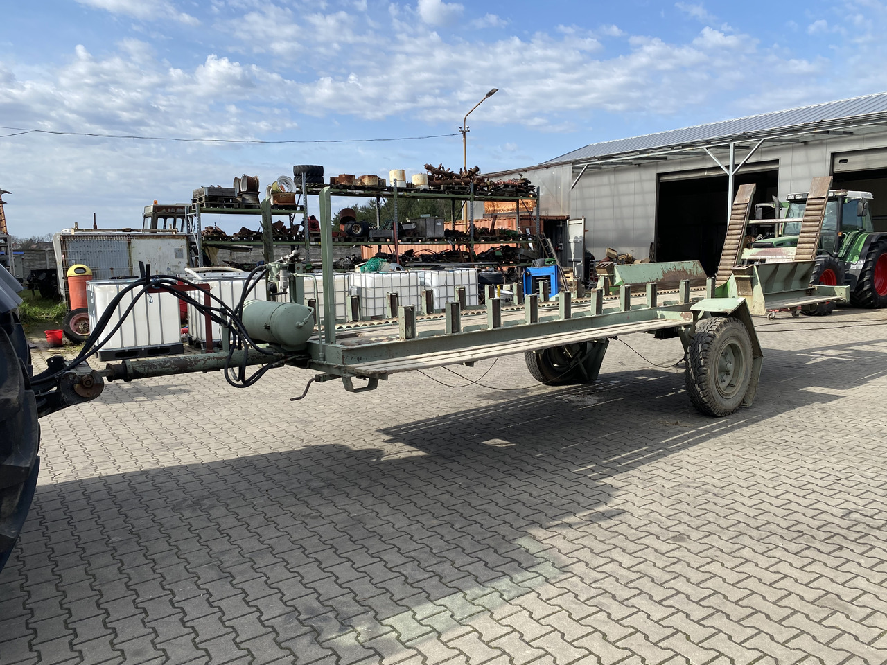 FORTSCHRITT HTS 30.04/1 Przyczepa do skrzyniopalet samowyladowcza - Landbrugsvogn: billede 1 FORTSCHRITT HTS 30.04/1 Przyczepa do skrzyniopalet samowyladowcza - Landbrugsvogn: billede 1