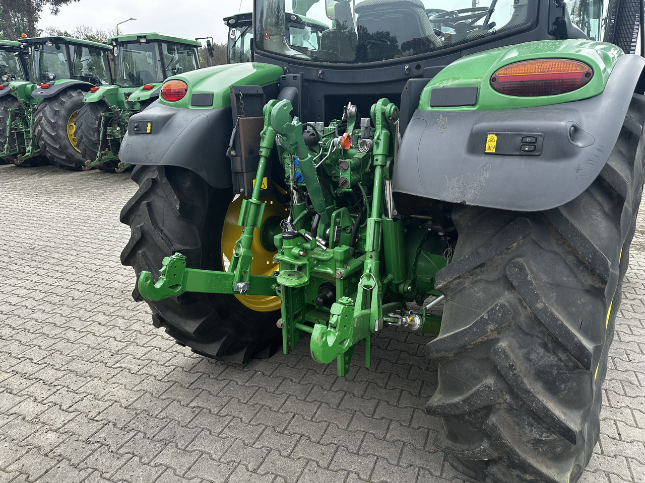 John Deere 6115R - Traktor: billede 5 John Deere 6115R - Traktor: billede 5