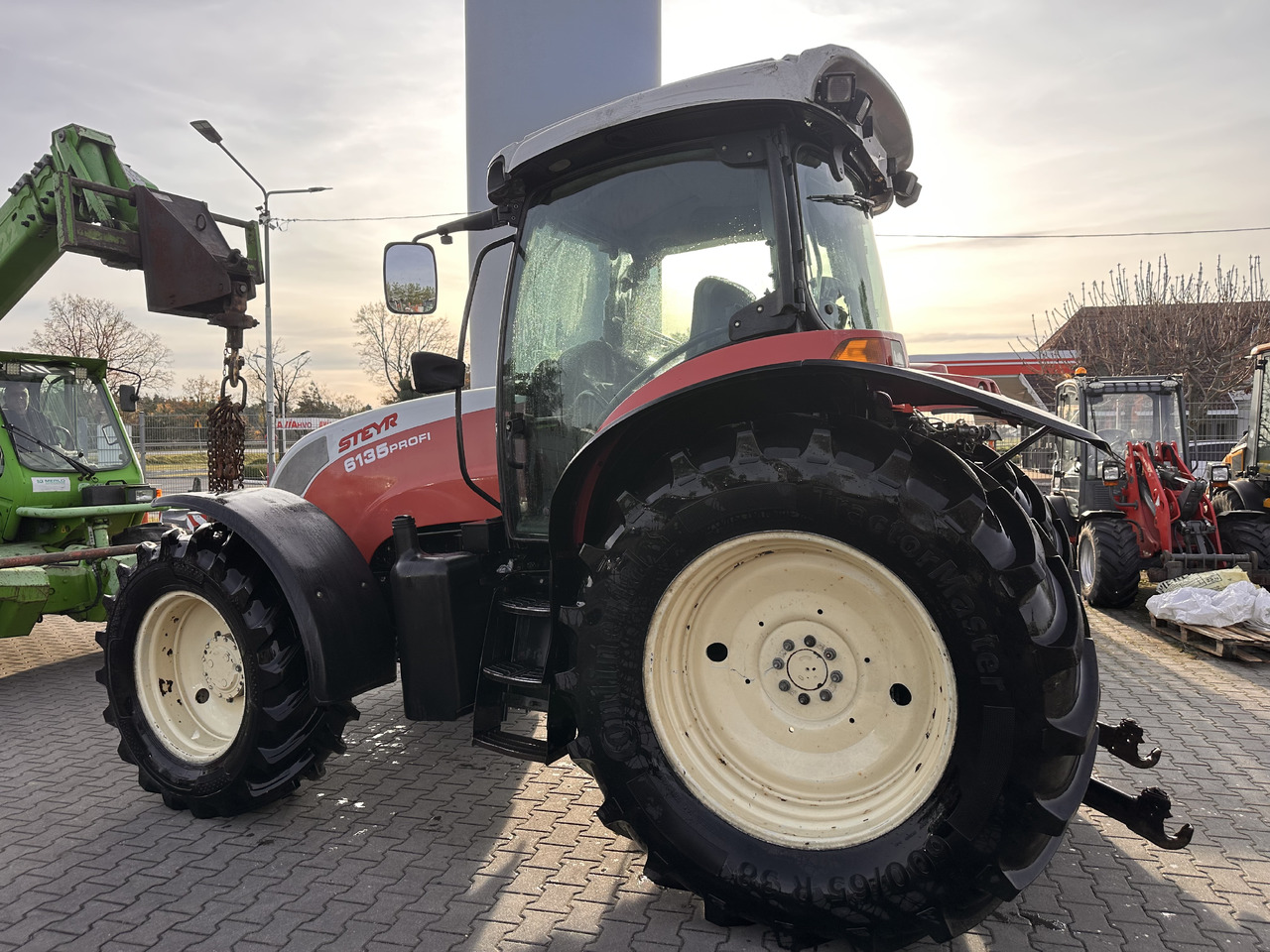 STEYR 6135 PROFI - Traktor: billede 4 STEYR 6135 PROFI - Traktor: billede 4