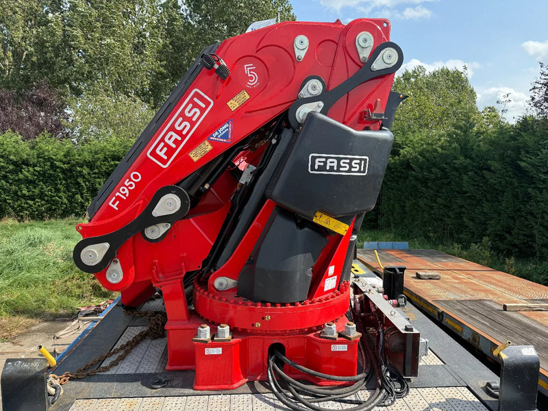 FASSI 8 x HYDR + 3 X MANUEL, REMOTE CONTROLE, WINCH 5630 KG, WITH SEPARATE BOX WITH HYDROVEN POWERPACK 30KW AND OIL TANK. F1950RAF 2. - Bom: billede 2 FASSI 8 x HYDR + 3 X MANUEL, REMOTE CONTROLE, WINCH 5630 KG, WITH SEPARATE BOX WITH HYDROVEN POWERPACK 30KW AND OIL TANK. F1950RAF 2. - Bom: billede 2