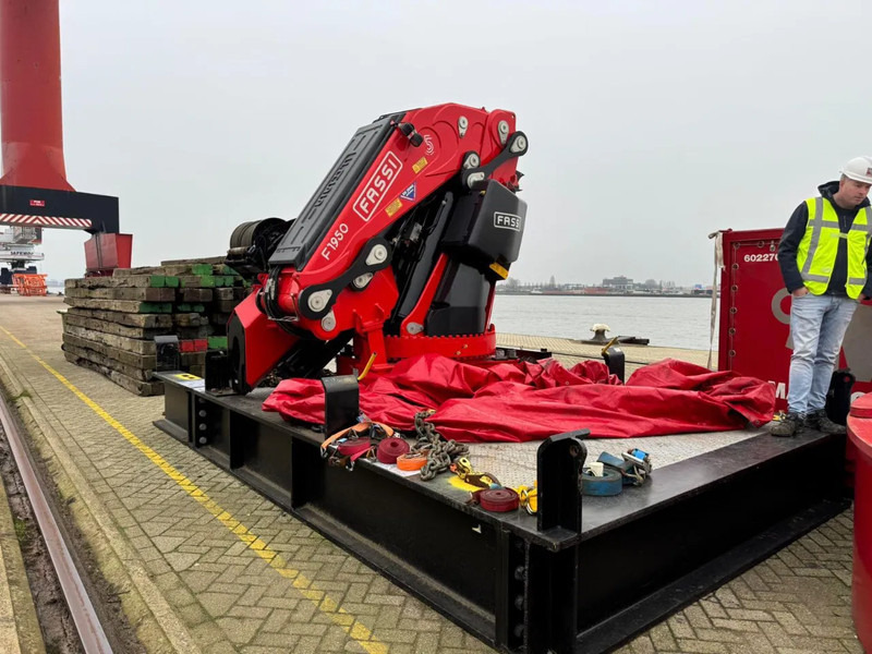 FASSI 8 x HYDR + 3 X MANUEL, REMOTE CONTROLE, WINCH 5630 KG, WITH SEPARATE BOX WITH HYDROVEN POWERPACK 30KW AND OIL TANK. F1950RAF 2. - Bom: billede 1 FASSI 8 x HYDR + 3 X MANUEL, REMOTE CONTROLE, WINCH 5630 KG, WITH SEPARATE BOX WITH HYDROVEN POWERPACK 30KW AND OIL TANK. F1950RAF 2. - Bom: billede 1