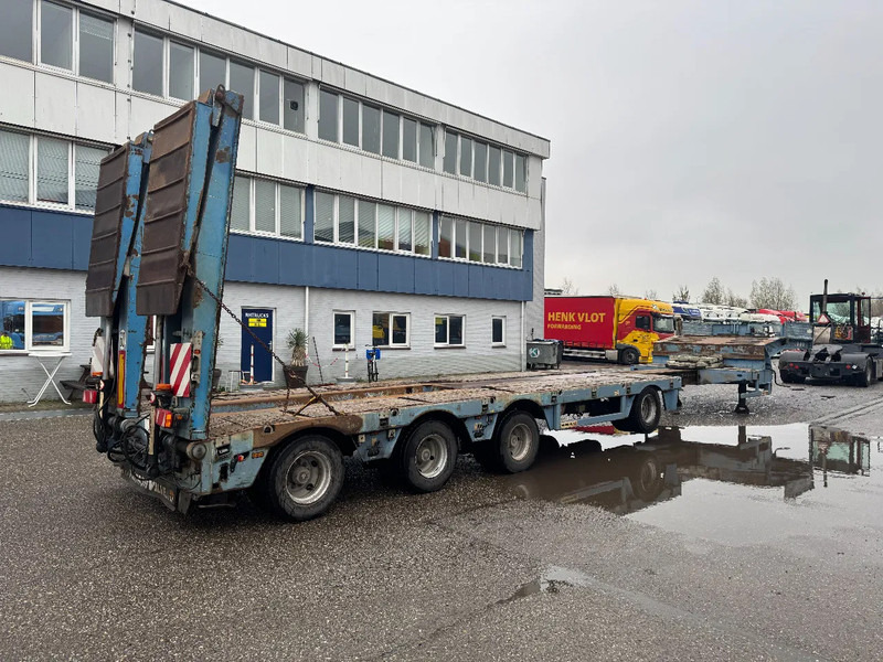 Faymonville TL4S 2,8M EXTENDABLE + HYDRAULIC RAMPS 3 AXLE STEERING - Nedbygget platform sættevogn: billede 3 Faymonville TL4S 2,8M EXTENDABLE + HYDRAULIC RAMPS 3 AXLE STEERING - Nedbygget platform sættevogn: billede 3