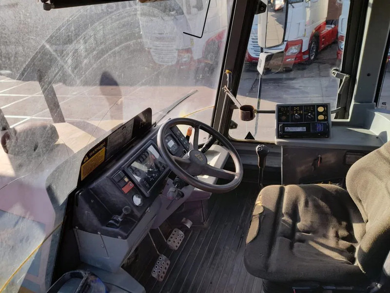 JCB HMV 155T-65 HMV 155T-65 FASTRAC 4X4 - Traktor: billede 4 JCB HMV 155T-65 HMV 155T-65 FASTRAC 4X4 - Traktor: billede 4