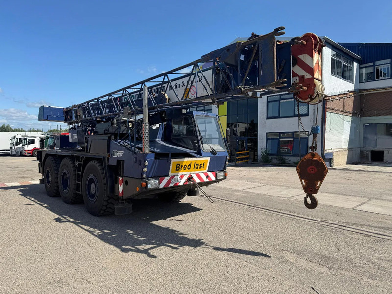 Krupp KMK3035, SWING AWAY BIFOLD JIB, NEW TYERS - Alle terræn kran: billede 3 Krupp KMK3035, SWING AWAY BIFOLD JIB, NEW TYERS - Alle terræn kran: billede 3