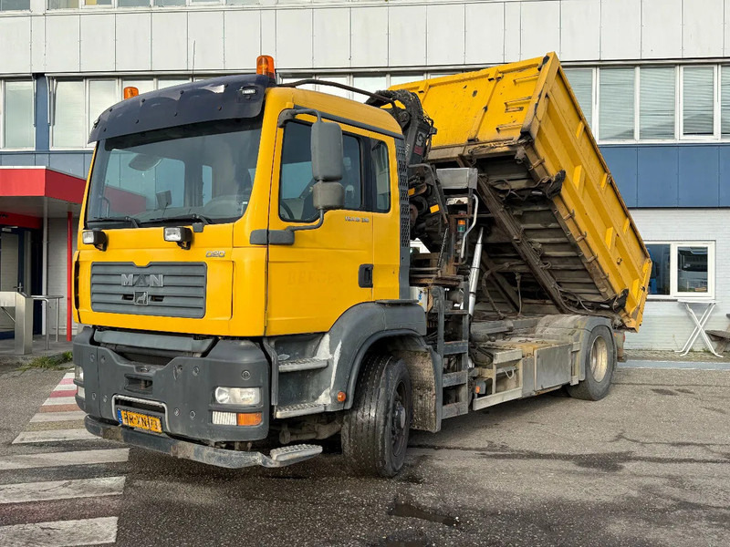 MAN TGA 18.310 4X4 + HIAB 122 ES-2 - DAMAGED CRANE - Lastbil med kran: billede 2 MAN TGA 18.310 4X4 + HIAB 122 ES-2 - DAMAGED CRANE - Lastbil med kran: billede 2