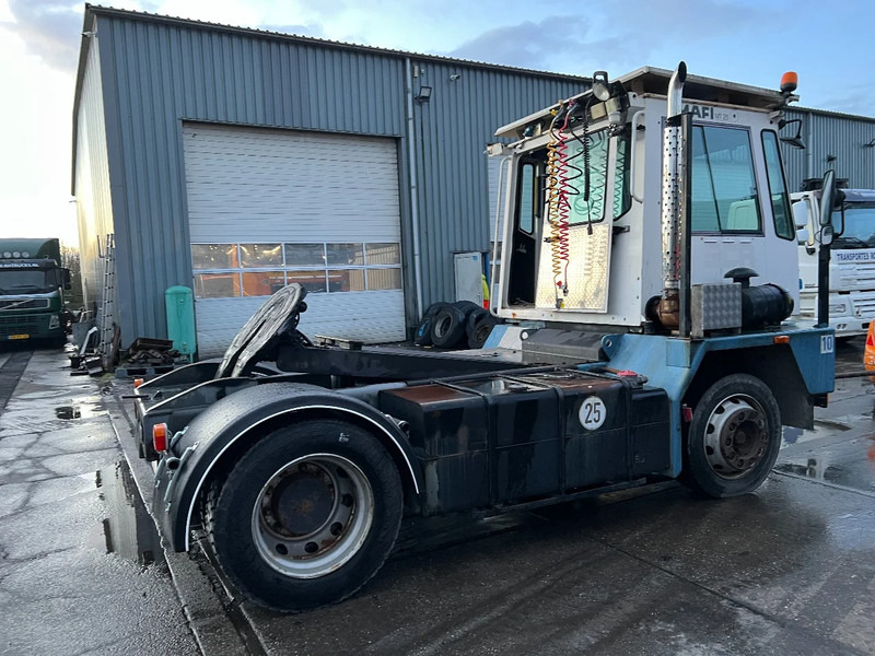 Mafi MT25T131C 4X2 *GEARBOX DON'T GO IN REVERSE* MT25T131C - Terminaltraktor: billede 5 Mafi MT25T131C 4X2 *GEARBOX DON'T GO IN REVERSE* MT25T131C - Terminaltraktor: billede 5