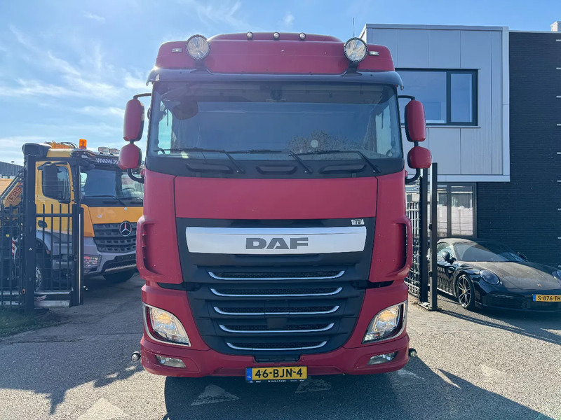 DAF XF 440 4X2 EURO 6 SKIRTS 2017 - Trækker: billede 2 DAF XF 440 4X2 EURO 6 SKIRTS 2017 - Trækker: billede 2