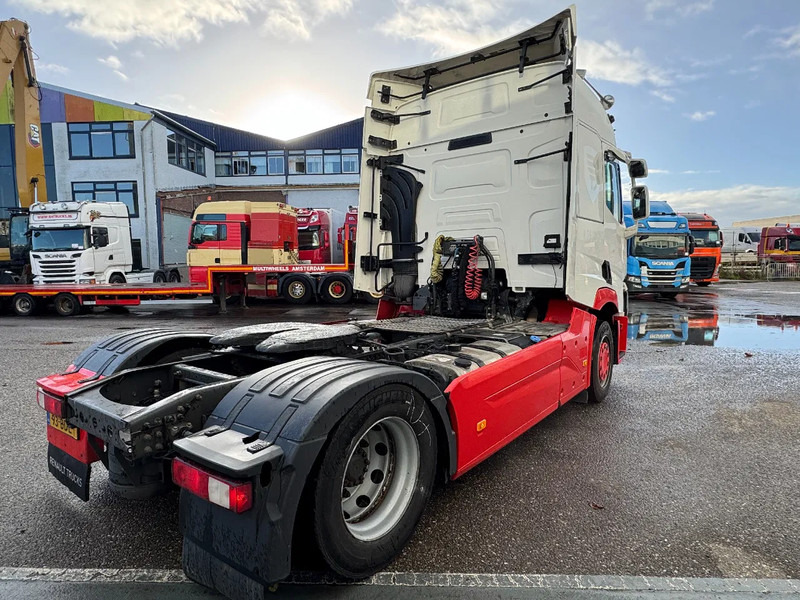 Renault T460 4X2 EURO 6 SKIRTS DOUBLE TANK - Trækker: billede 4 Renault T460 4X2 EURO 6 SKIRTS DOUBLE TANK - Trækker: billede 4