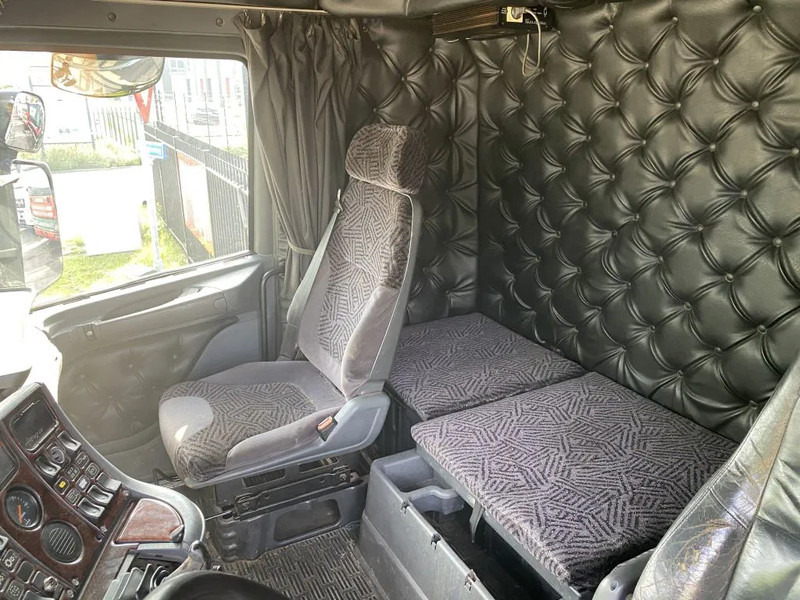 Trækker Scania T164-580 V8 6X2 + RETARDER + KIEPHYDRAULIEK - EURO 3 - MANUAL GEAR: billede 14 Trækker Scania T164-580 V8 6X2 + RETARDER + KIEPHYDRAULIEK - EURO 3 - MANUAL GEAR: billede 14