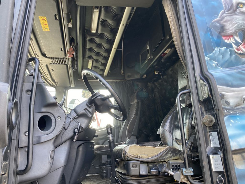 Trækker Scania T164-580 V8 6X2 + RETARDER + KIEPHYDRAULIEK - EURO 3 - MANUAL GEAR: billede 13 Trækker Scania T164-580 V8 6X2 + RETARDER + KIEPHYDRAULIEK - EURO 3 - MANUAL GEAR: billede 13