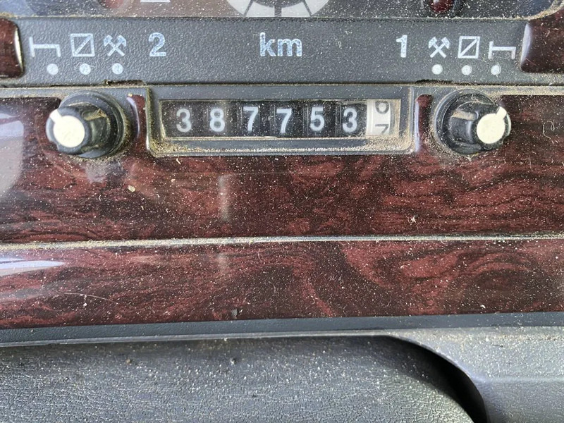 Trækker Scania T164-580 V8 6X2 + RETARDER + KIEPHYDRAULIEK - EURO 3 - MANUAL GEAR: billede 19 Trækker Scania T164-580 V8 6X2 + RETARDER + KIEPHYDRAULIEK - EURO 3 - MANUAL GEAR: billede 19