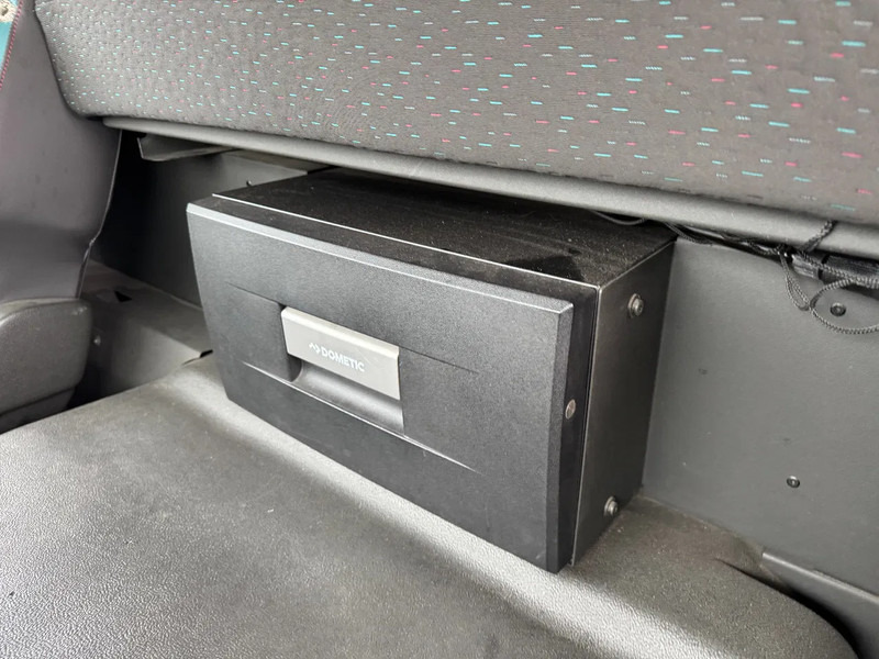 Trækker Volvo FM 370 4X2 EURO 6 SKIRTS SPOILERS I-SHIFT: billede 11