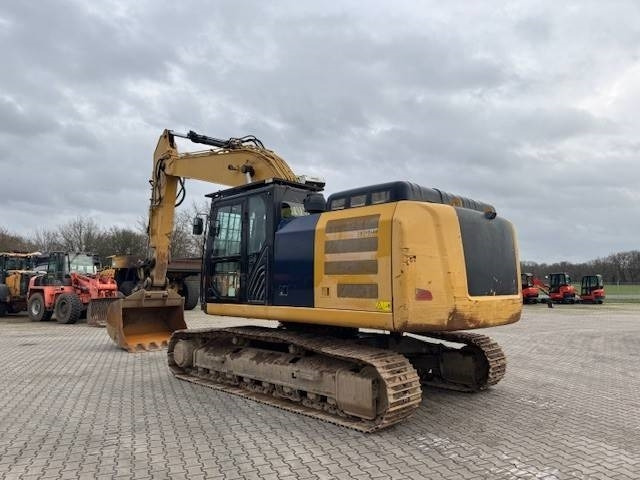 CAT 326 F LN - Bæltegravemaskine: billede 2 CAT 326 F LN - Bæltegravemaskine: billede 2