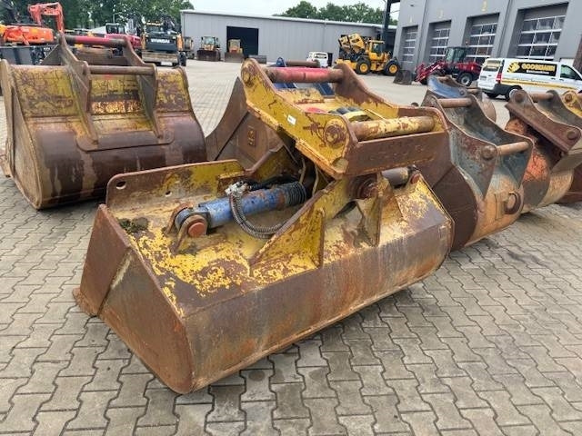 Grabenräumer schwenkbar auf OQ 70/55 - Skovl for Entreprenørmaskin: billede 1 Grabenräumer schwenkbar auf OQ 70/55 - Skovl for Entreprenørmaskin: billede 1