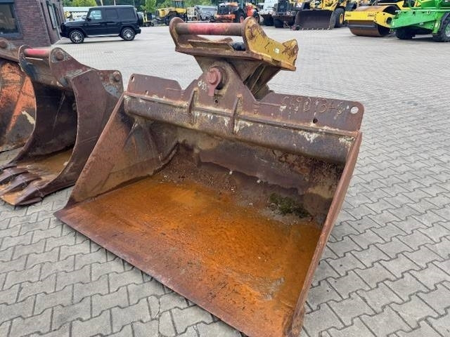 Grabenräumer schwenkbar auf OQ 70/55 - Skovl for Entreprenørmaskin: billede 2 Grabenräumer schwenkbar auf OQ 70/55 - Skovl for Entreprenørmaskin: billede 2