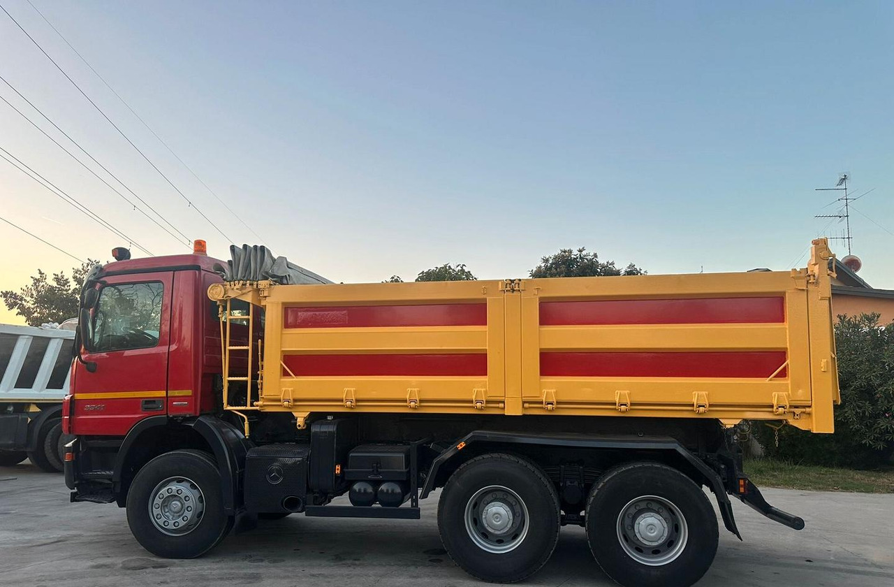 Mercedes 3 assi ribaltabile euro 5 - Tipvogn lastbil: billede 4 Mercedes 3 assi ribaltabile euro 5 - Tipvogn lastbil: billede 4