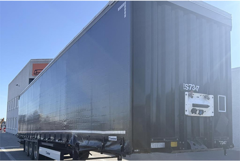 Krone 3 AKS. - Gardintrailer: billede 2 Krone 3 AKS. - Gardintrailer: billede 2