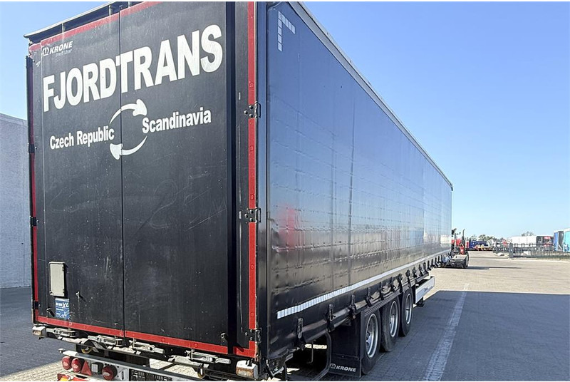 Krone 3 AKS. - Gardintrailer: billede 4 Krone 3 AKS. - Gardintrailer: billede 4