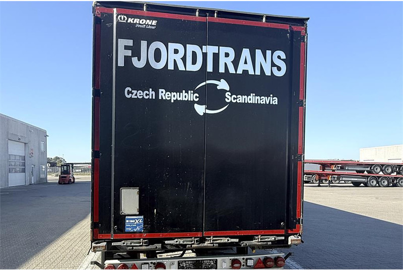 Krone 3 AKS. - Gardintrailer: billede 5 Krone 3 AKS. - Gardintrailer: billede 5