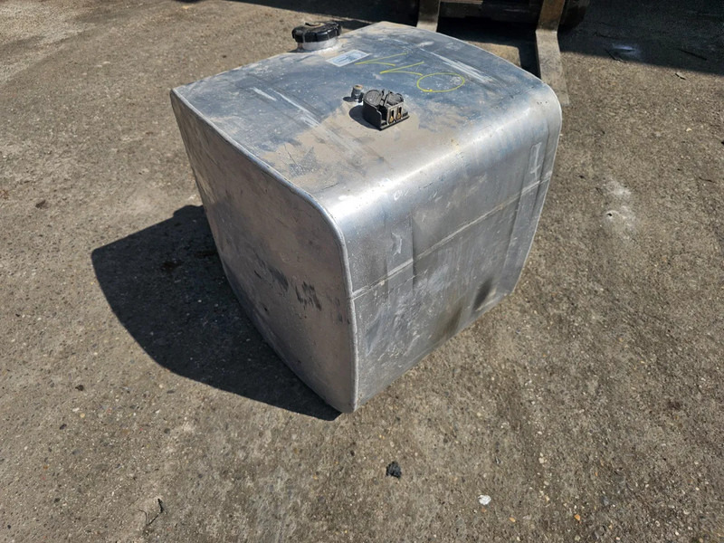 ACGB 787 Mercedes Actros - A6624703501 - Dieseltank 290 Liter - Brændstoftank for Lastbil: billede 4 ACGB 787 Mercedes Actros - A6624703501 - Dieseltank 290 Liter - Brændstoftank for Lastbil: billede 4