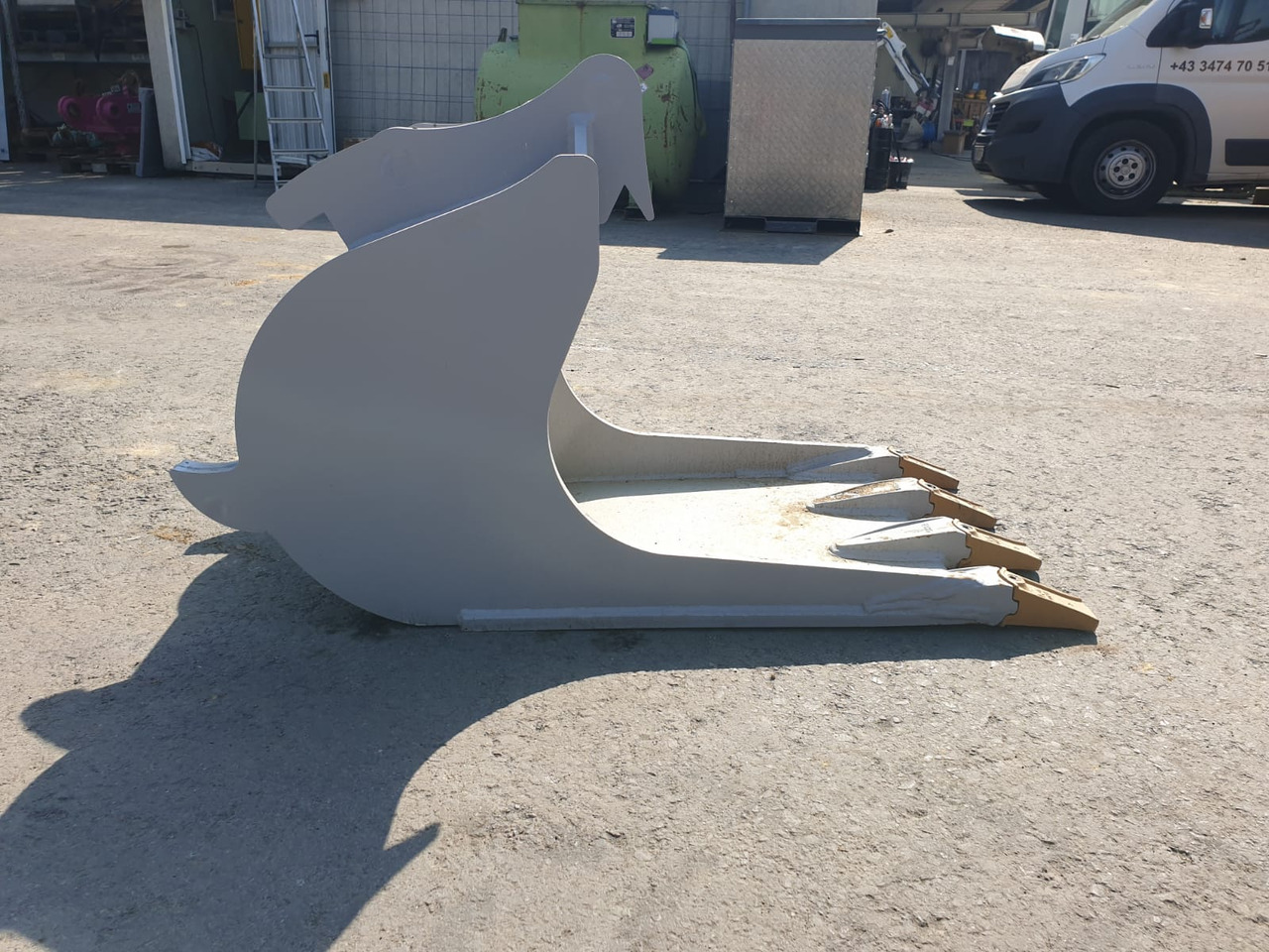 Geel / Martin SW 020 / MH 10 - Skovl til gravemaskine for Minigravemaskine: billede 2 Geel / Martin SW 020 / MH 10 - Skovl til gravemaskine for Minigravemaskine: billede 2