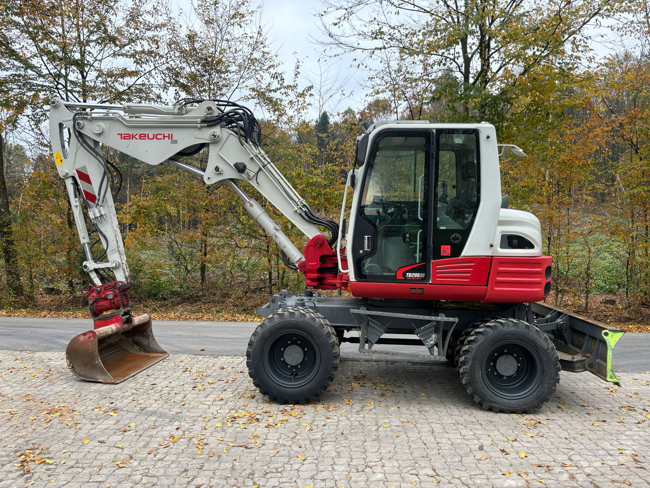 TAKEUCHI TB 295 W - Hjulgravemaskine: billede 1 TAKEUCHI TB 295 W - Hjulgravemaskine: billede 1