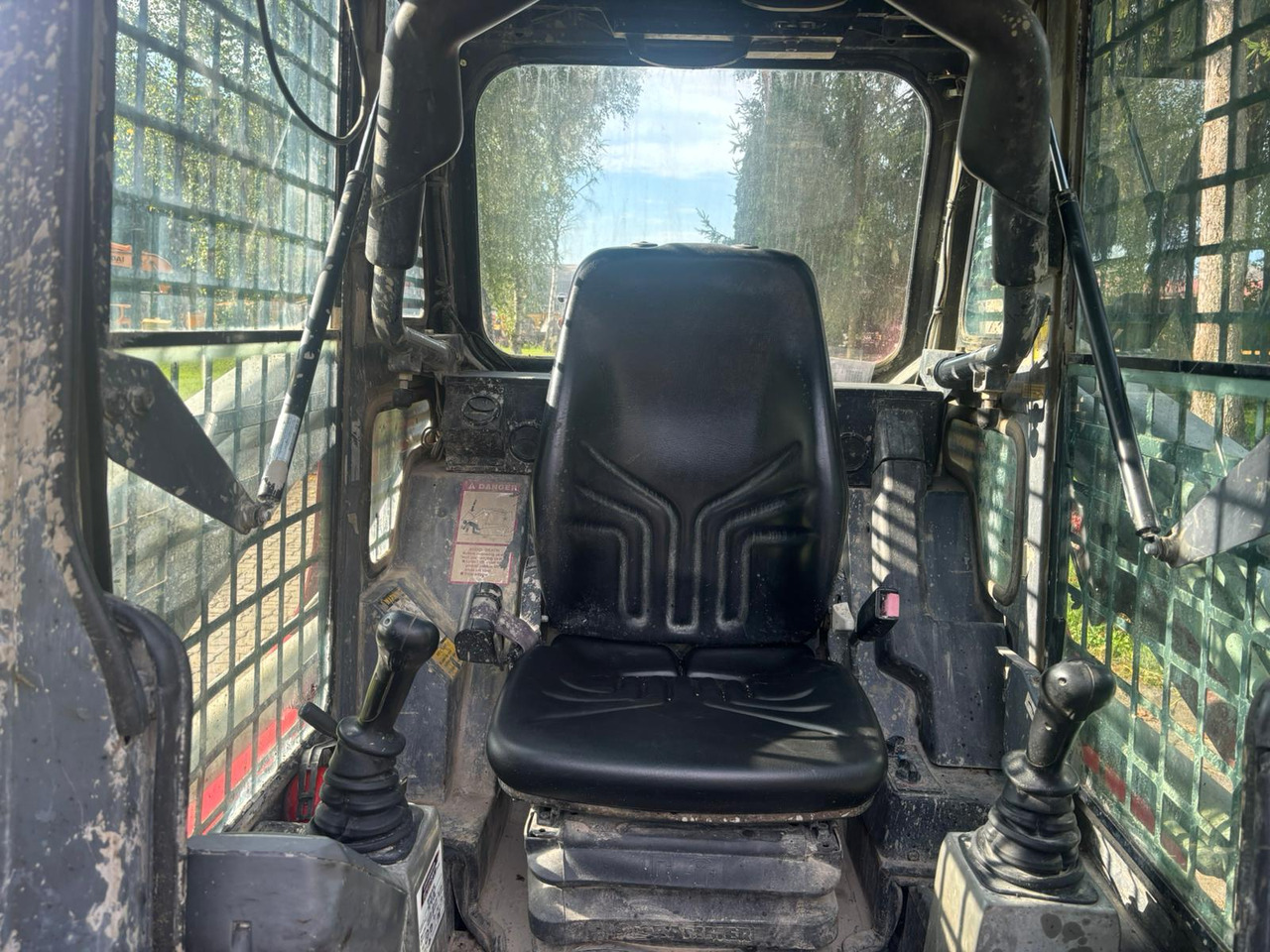 Skridstyret minilæsser TAKEUCHI TL 230: billede 11