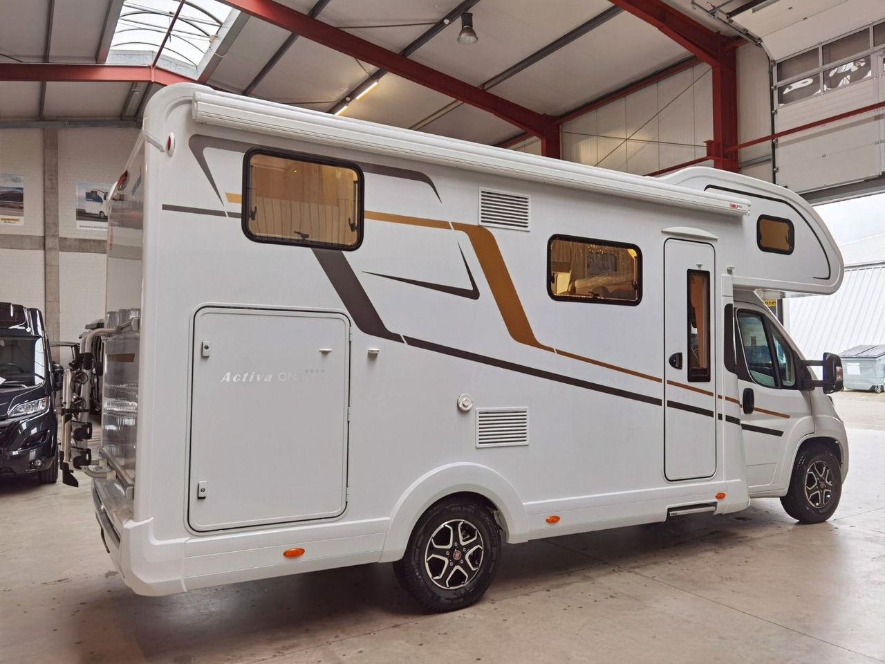 Eura Mobil ACTIVA ONE 690 HB / 180PS-40H MAXI/ PANORAMADACH - Autocamper med alkove: billede 4 Eura Mobil ACTIVA ONE 690 HB / 180PS-40H MAXI/ PANORAMADACH - Autocamper med alkove: billede 4