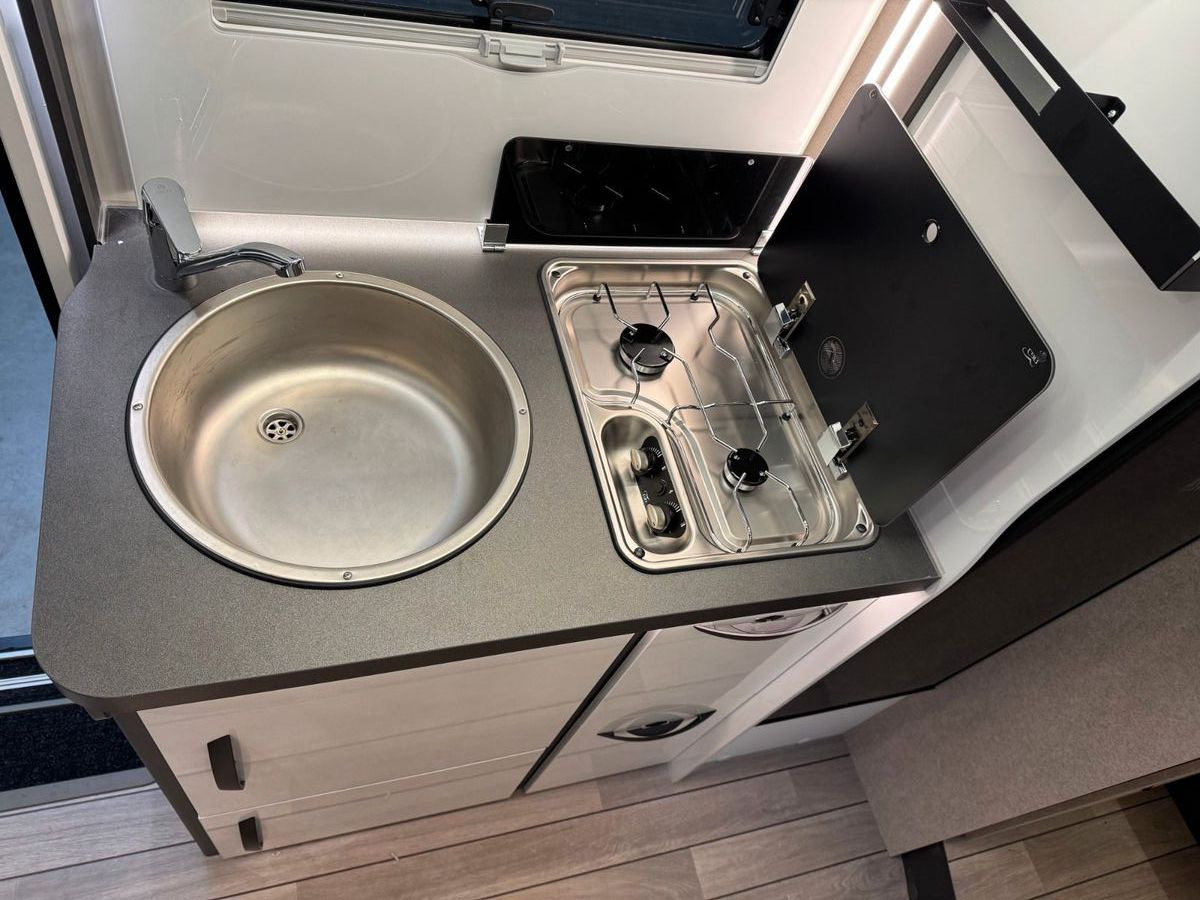 Delintegreret autocamper Forster T 699 EB / -2026-/ 140PS/ EINZELBETTEN & HUBBETT: billede 23