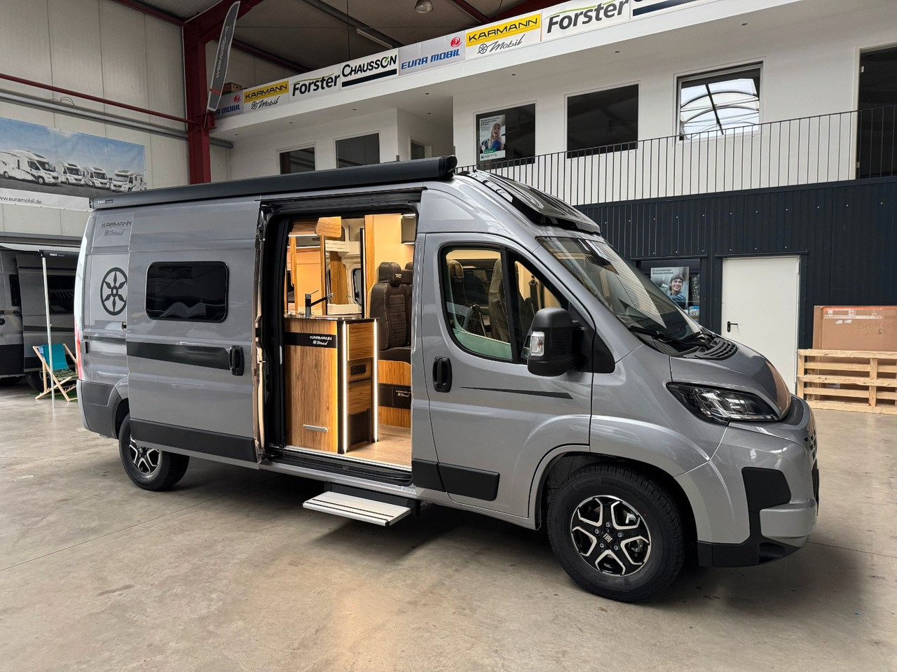 Leje en  Karmann DEXTER 580 / MODELL 2026 / CONCEPT PLUS-PAKET Karmann DEXTER 580 / MODELL 2026 / CONCEPT PLUS-PAKET: billede 12