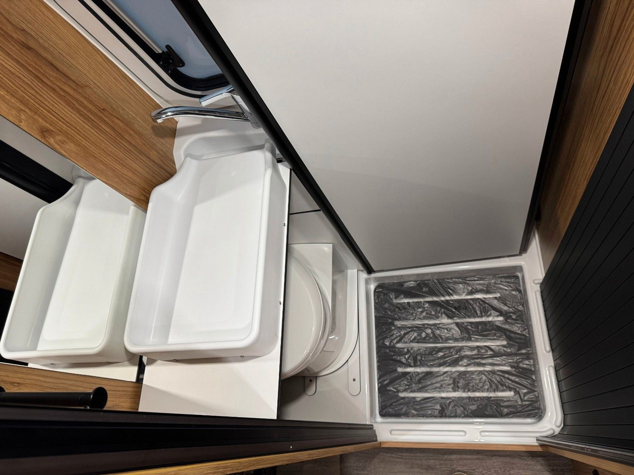 Leje en  Karmann DEXTER 580 / MODELL 2026 / CONCEPT PLUS-PAKET Karmann DEXTER 580 / MODELL 2026 / CONCEPT PLUS-PAKET: billede 24