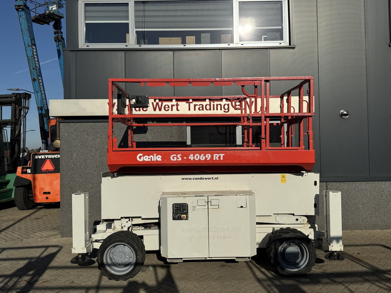 Genie GS 4069 RT Hoogwerker / Arbeitsbuhne 14mtr werkhoogte 4x4 Kubota DIESEL 2013 - Sakselift: billede 1 Genie GS 4069 RT Hoogwerker / Arbeitsbuhne 14mtr werkhoogte 4x4 Kubota DIESEL 2013 - Sakselift: billede 1