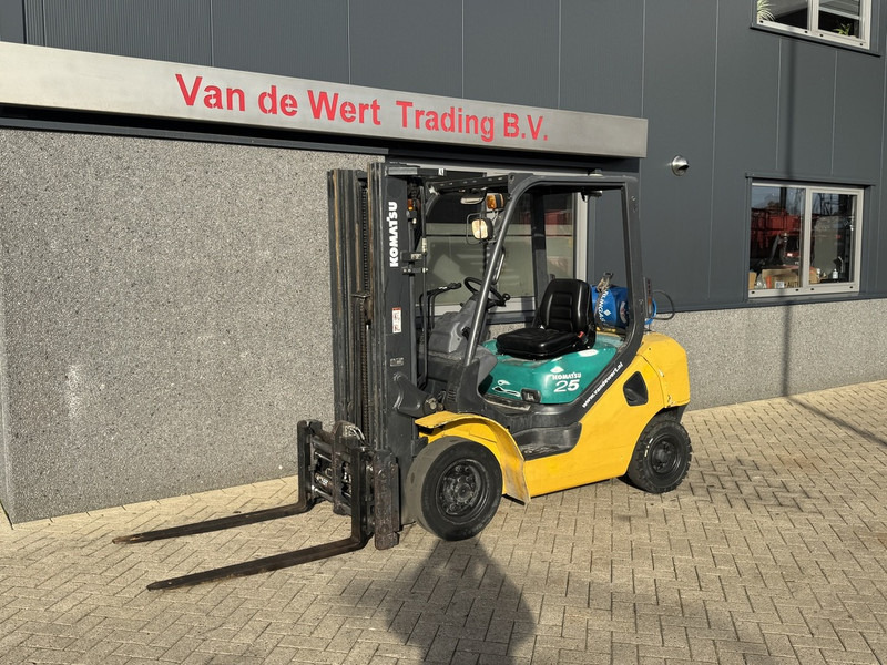 Komatsu FG25HT-16R Triplo 470 Freelift / Sideshift / Vorkversteller LPG 2008 - Gas gaffeltruck: billede 3 Komatsu FG25HT-16R Triplo 470 Freelift / Sideshift / Vorkversteller LPG 2008 - Gas gaffeltruck: billede 3
