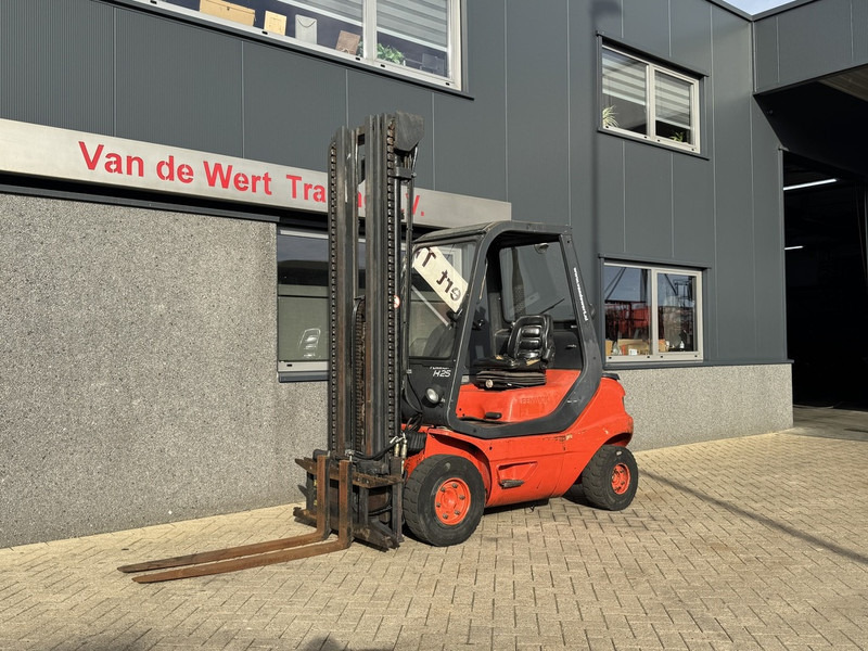 Linde H25D-02 Triplo 640 Freelift / Sideshift / 4e functie Diesel 1995 - Diesel gaffeltruck: billede 2 Linde H25D-02 Triplo 640 Freelift / Sideshift / 4e functie Diesel 1995 - Diesel gaffeltruck: billede 2
