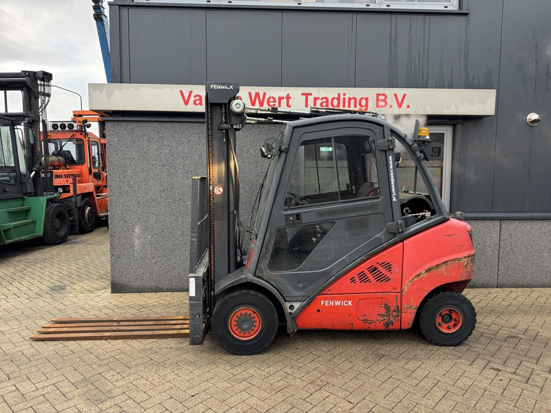 Linde H30T-01 Duplo 365 Sideshift / Vorkversteller LPG 2012 - Gas gaffeltruck: billede 1 Linde H30T-01 Duplo 365 Sideshift / Vorkversteller LPG 2012 - Gas gaffeltruck: billede 1