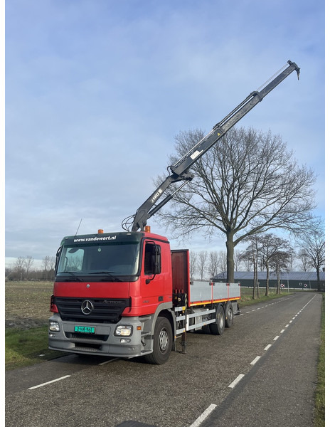 Mercedes-Benz ACTROS 2832 - Lastbil med lad, Lastbil med kran: billede 4 Mercedes-Benz ACTROS 2832 - Lastbil med lad, Lastbil med kran: billede 4