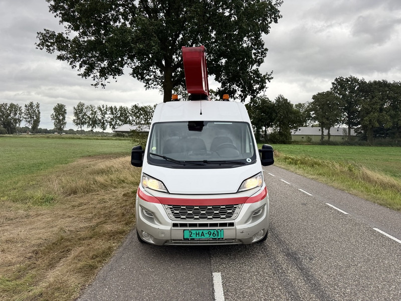Peugeot 2.0HDI 13mtr werkhoogte 2018 - Lastbil med mandskabslift: billede 3 Peugeot 2.0HDI 13mtr werkhoogte 2018 - Lastbil med mandskabslift: billede 3