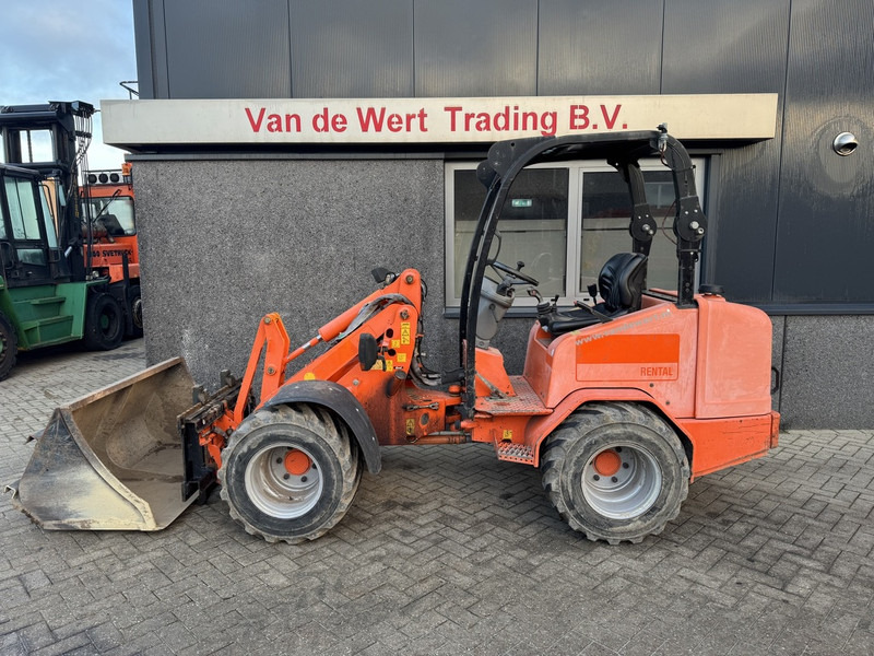 Schäffer Wiellader Schaffer - 2436 - shovel - wiellader - 200uur - 2011 - bak - vorkenbord - Gummihjulslæsser: billede 1 Schäffer Wiellader Schaffer - 2436 - shovel - wiellader - 200uur - 2011 - bak - vorkenbord - Gummihjulslæsser: billede 1