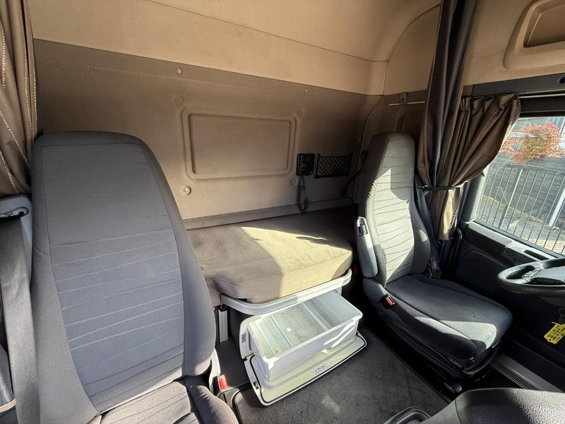 Trækker Scania R410 Highline Opticruise + Retarder: billede 13 Trækker Scania R410 Highline Opticruise + Retarder: billede 13