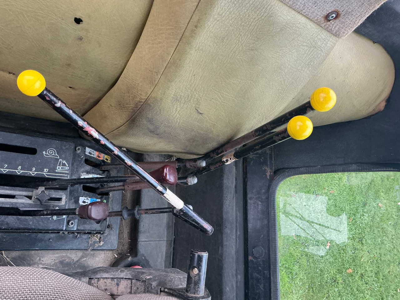 Traktor 1986 CASE 1455 XL ALL-WHEEL DRIVE FARM TRACTOR: billede 17