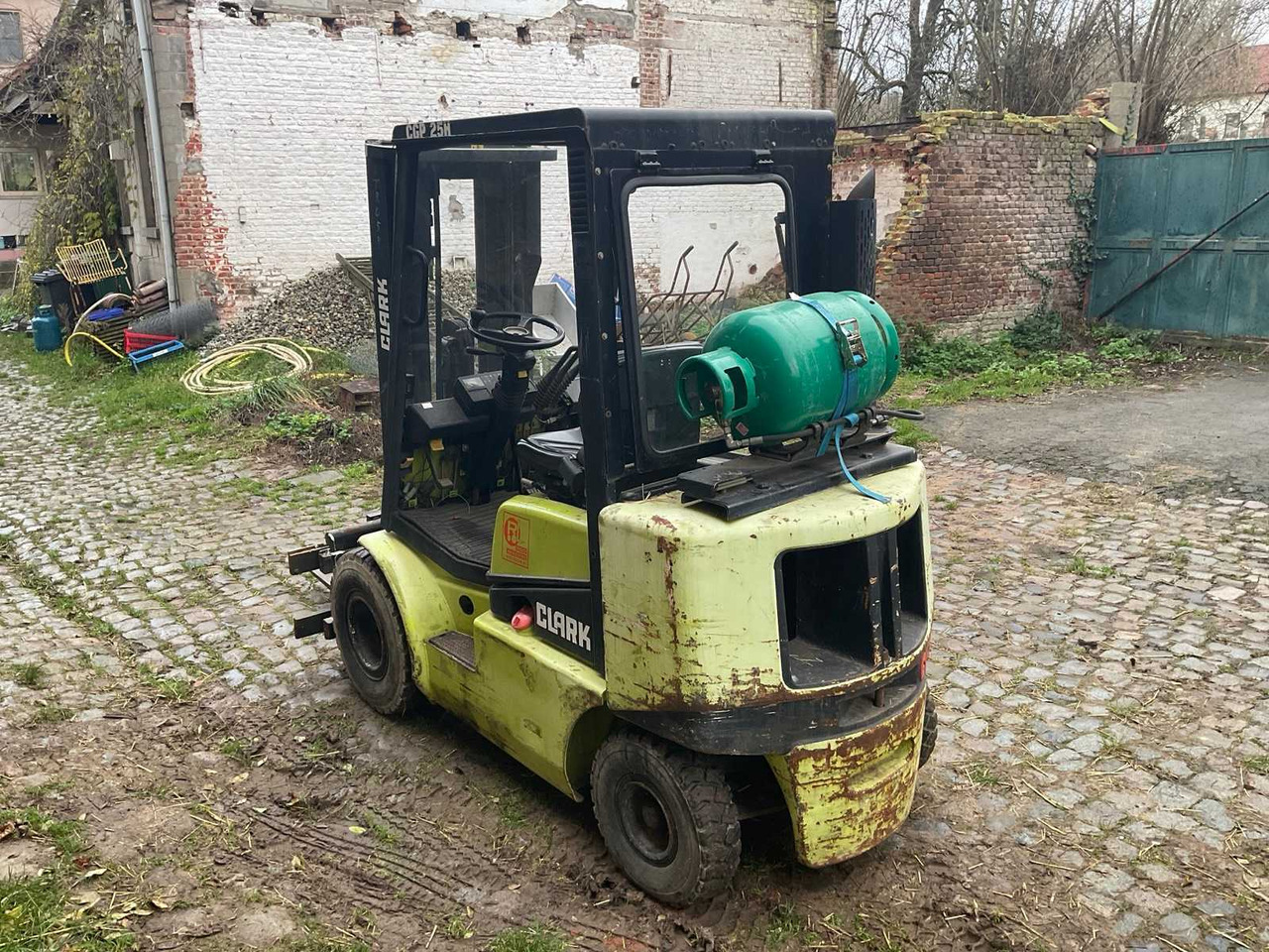 2001 CLARK CGP 25 H FORKLIFT - Gaffeltruck: billede 4 2001 CLARK CGP 25 H FORKLIFT - Gaffeltruck: billede 4