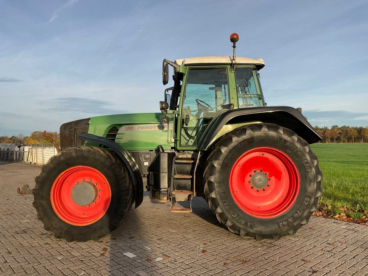 2004 FENDT 916 VARIO TMS ALL-WHEEL DRIVE AGRICULTURAL TRACTOR - Traktor: billede 2 2004 FENDT 916 VARIO TMS ALL-WHEEL DRIVE AGRICULTURAL TRACTOR - Traktor: billede 2
