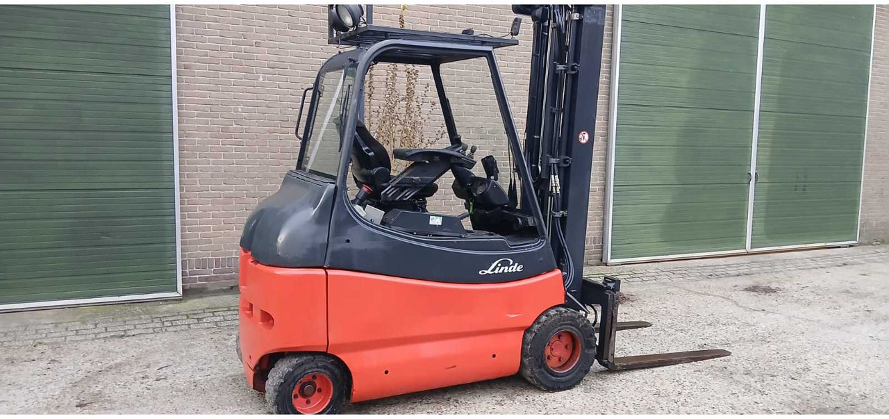 2006 LINDE E30 FORKLIFT - Gaffeltruck: billede 5 2006 LINDE E30 FORKLIFT - Gaffeltruck: billede 5