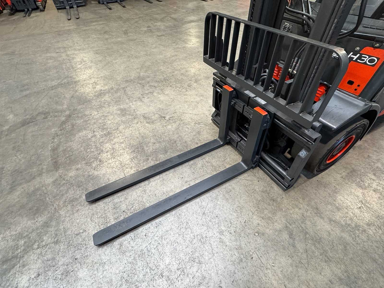 2006 LINDE H30T 3.000KG 3.+4. - Gaffeltruck: billede 3 2006 LINDE H30T 3.000KG 3.+4. - Gaffeltruck: billede 3