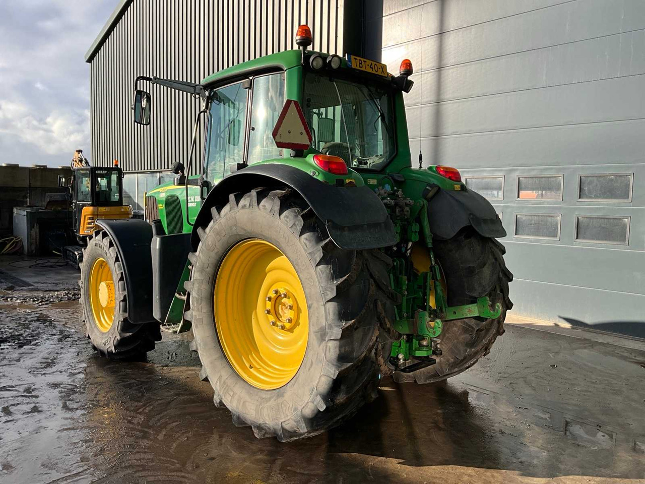 2007 JOHN DEERE 6820 FOUR WHEEL DRIVE FARM TRACTOR - Traktor: billede 3 2007 JOHN DEERE 6820 FOUR WHEEL DRIVE FARM TRACTOR - Traktor: billede 3