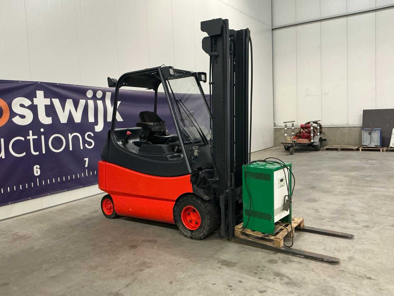2007 LINDE E30 FORKLIFT - Gaffeltruck: billede 3 2007 LINDE E30 FORKLIFT - Gaffeltruck: billede 3