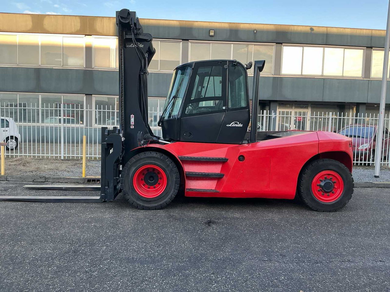 2007 LINDE H180 FORKLIFT - Gaffeltruck: billede 4 2007 LINDE H180 FORKLIFT - Gaffeltruck: billede 4