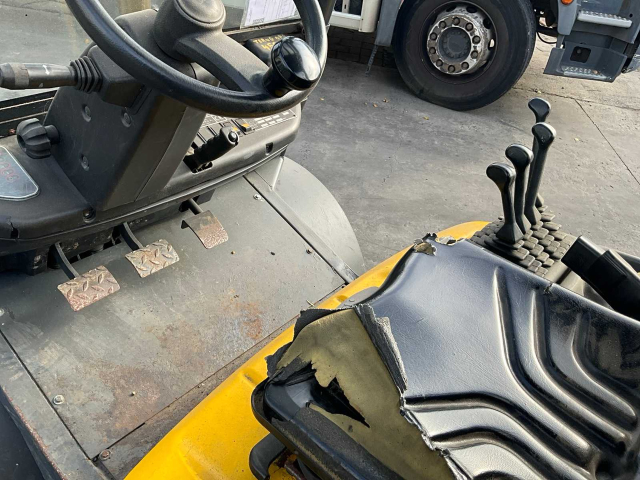 Gaffeltruck 2007 OM XD30 FORKLIFT: billede 11 Gaffeltruck 2007 OM XD30 FORKLIFT: billede 11