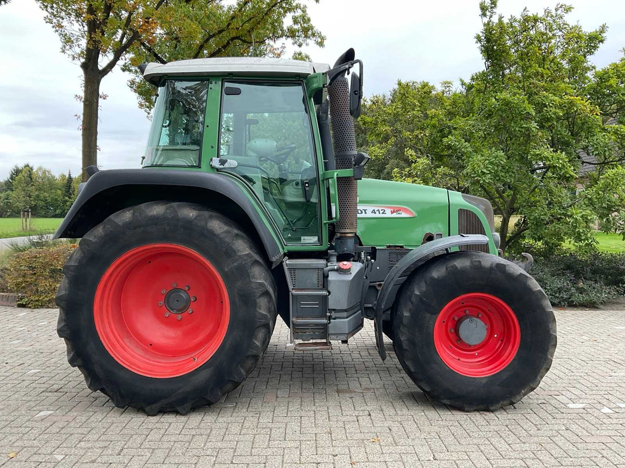 2008 FENDT 412 VARIO TMS ALL-WHEEL DRIVE AGRICULTURAL TRACTOR - Traktor: billede 4 2008 FENDT 412 VARIO TMS ALL-WHEEL DRIVE AGRICULTURAL TRACTOR - Traktor: billede 4